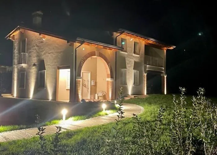 Bed and Breakfast Casa Pralunghi 3*