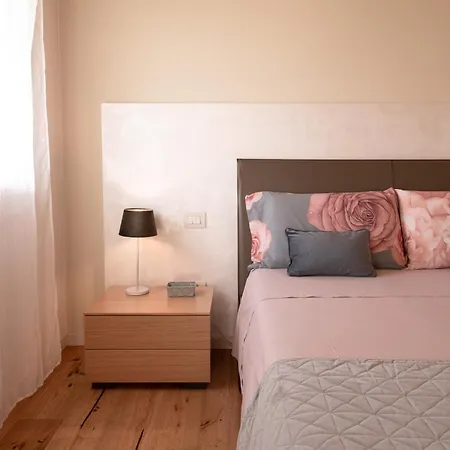 Bed & Breakfast Casa Pralunghi 3*